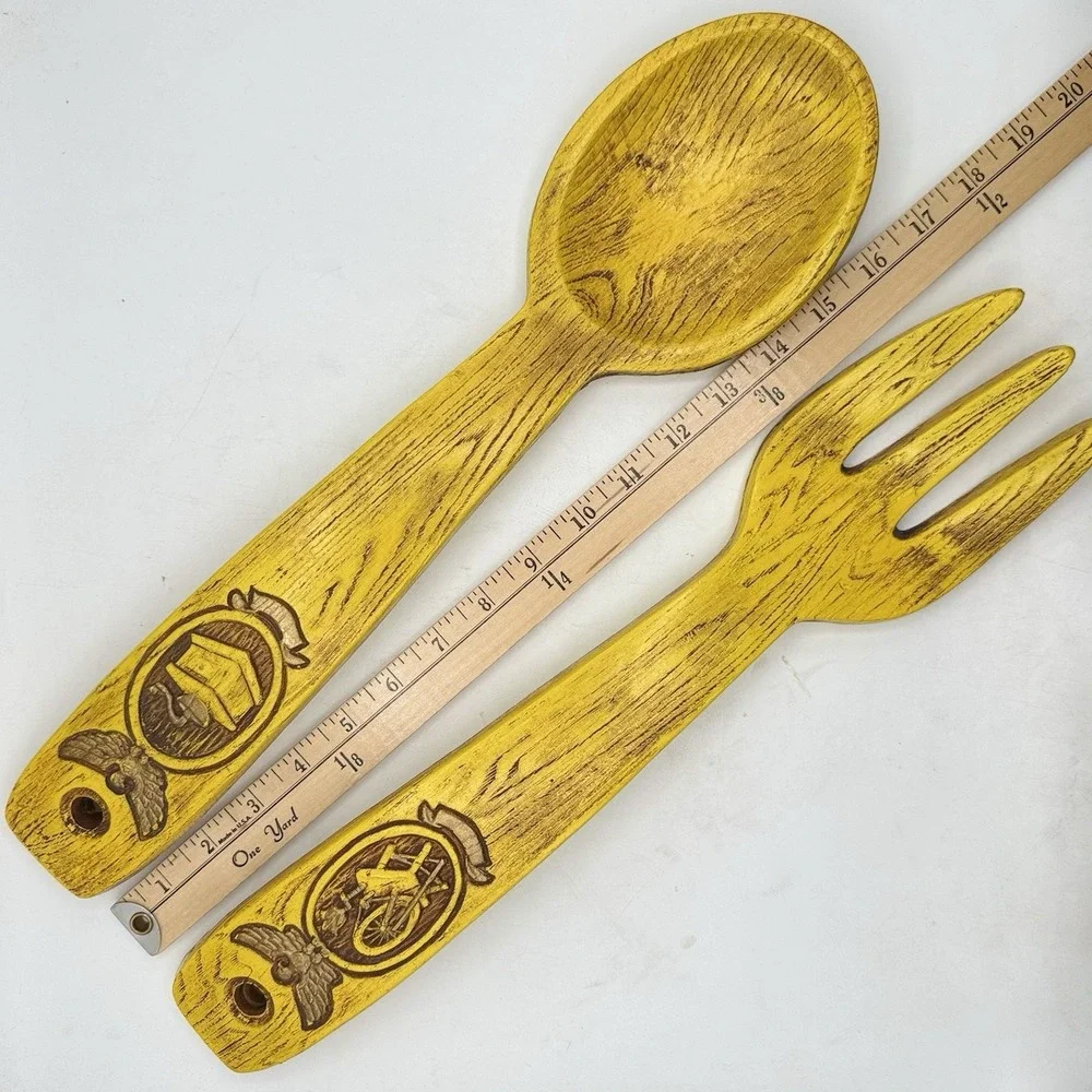 Vtg 1960 Universal Statuary Corp Wooden Fork Spoon Set Chicago Wall Decor Large